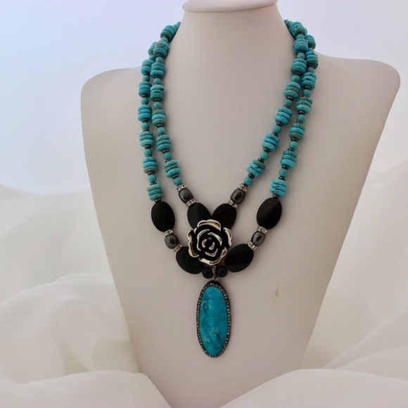 Pendants Multi Strand Necklace - Picture 6 of 9